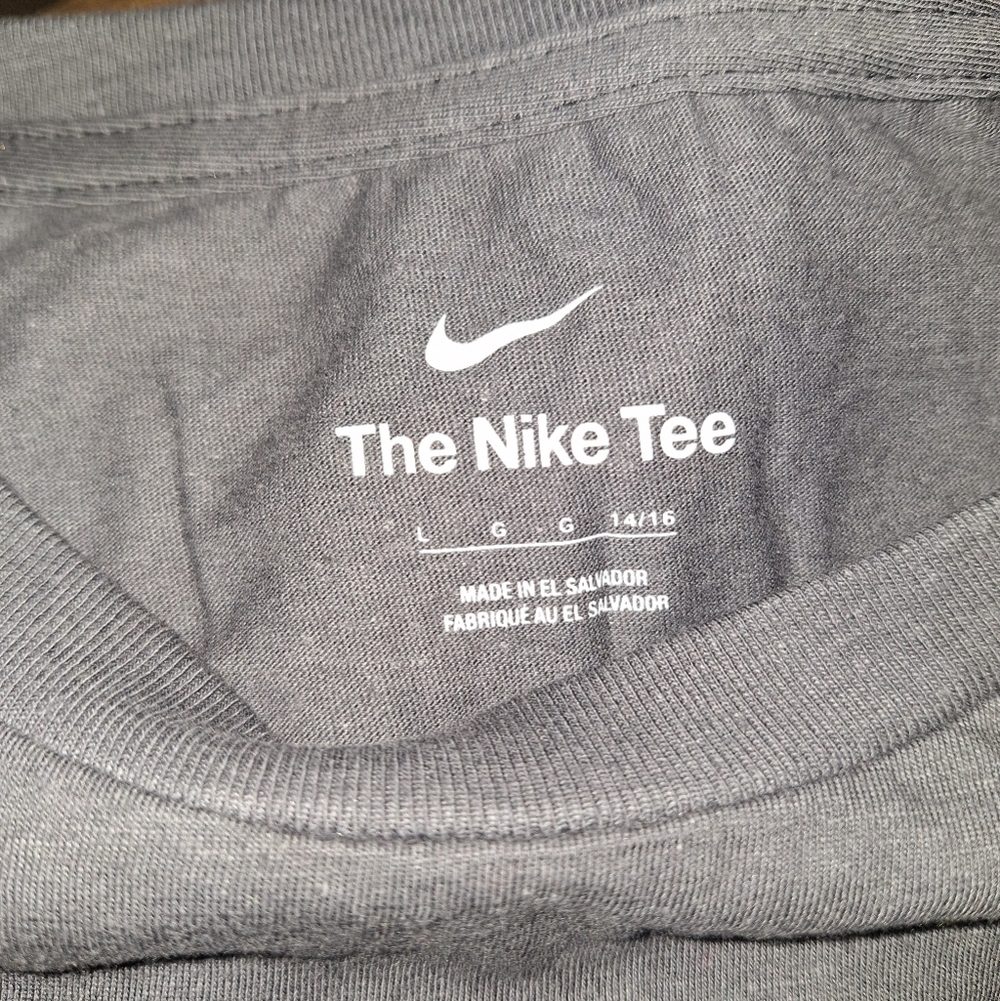 A Nike official NFL Detroit Lions NFC Champions "Lions are All In" t-shirt. NWT - Picture 5 of 5